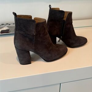 Purq Lopez Gray Suede Bootie